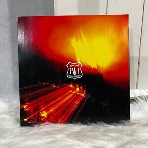 Pearl Jam Limited Edition Christmas 7” Vinyl Record Don’t Believe In Christmas